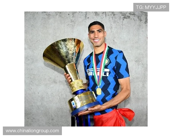 阿什拉夫坚定留巴黎再冲欧冠 阿什拉夫坚定留巴黎再冲欧冠